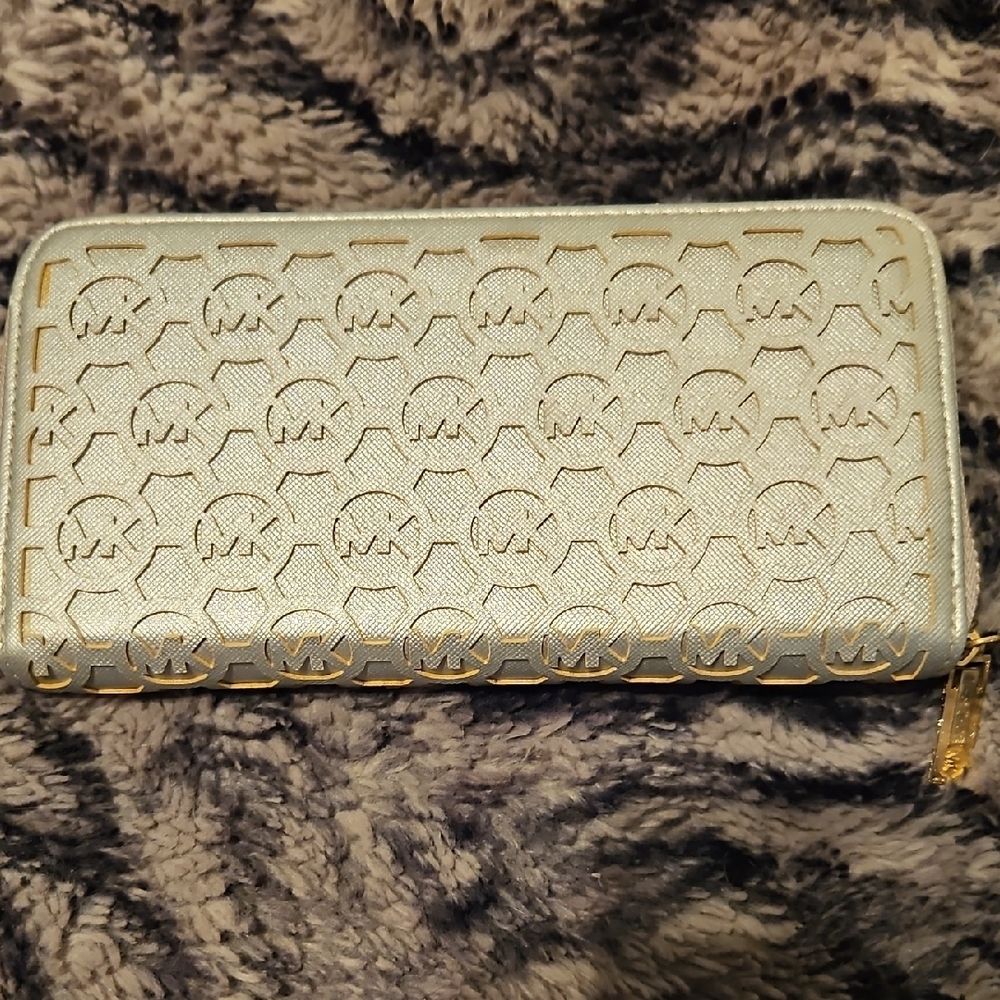 Michael Kors Metallic Silver Wallet